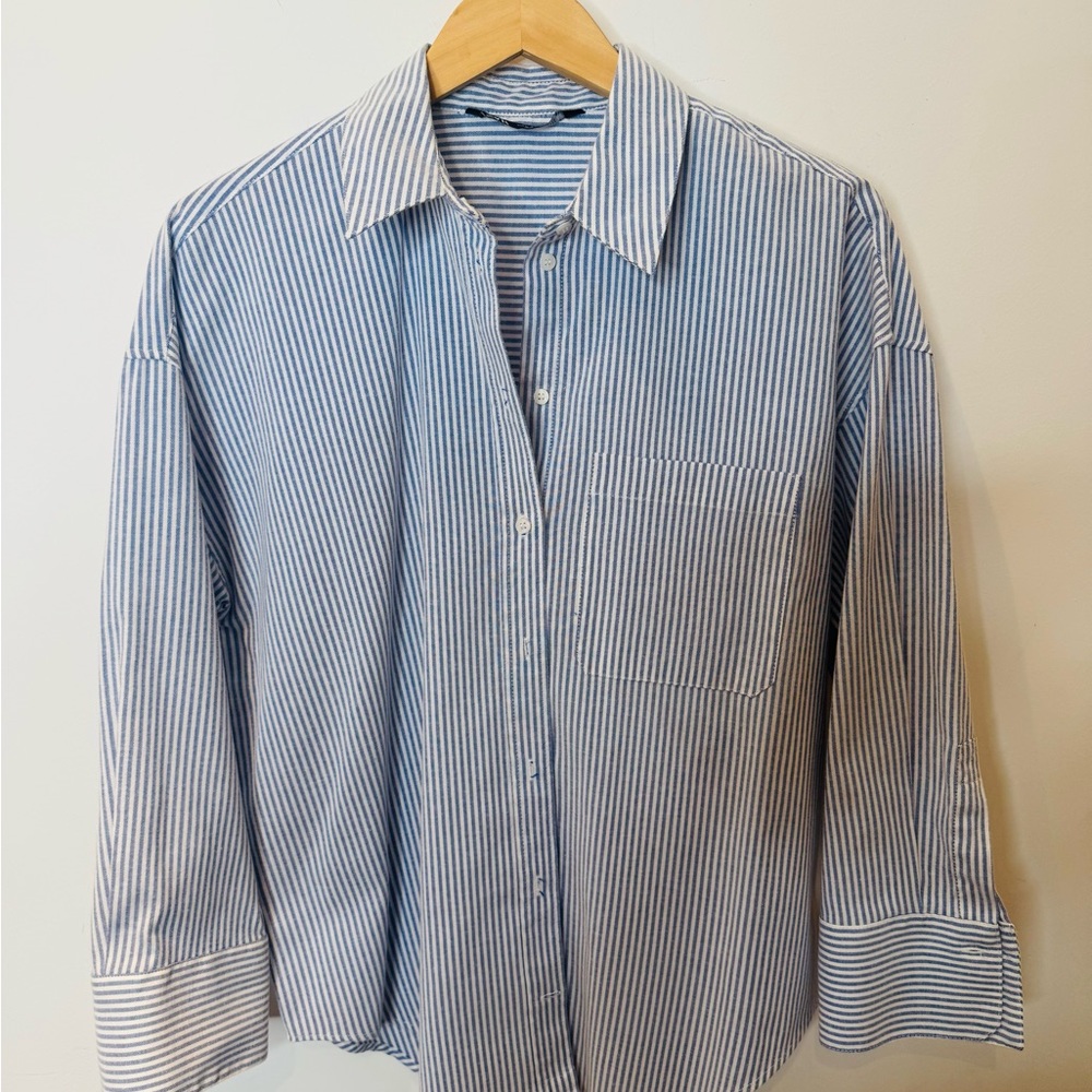 Zara Blue and White Striped Shirt. Size M. - Picture 9 of 10